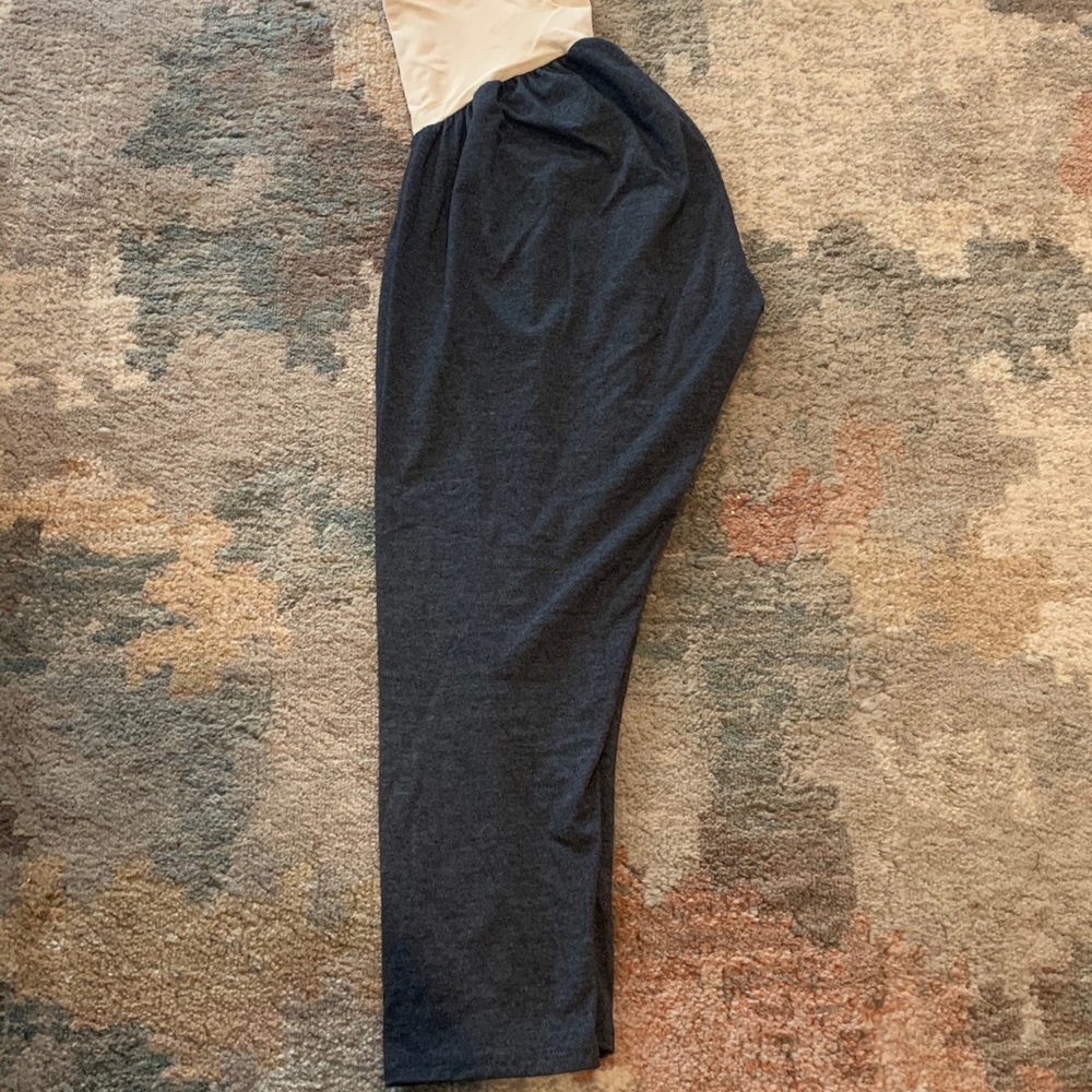 Motherhood maternity basic maternity crop leggings